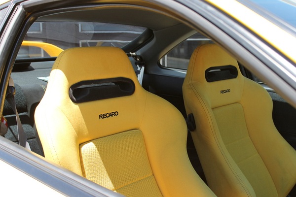 Yellow Recaro's in AUDM ITR