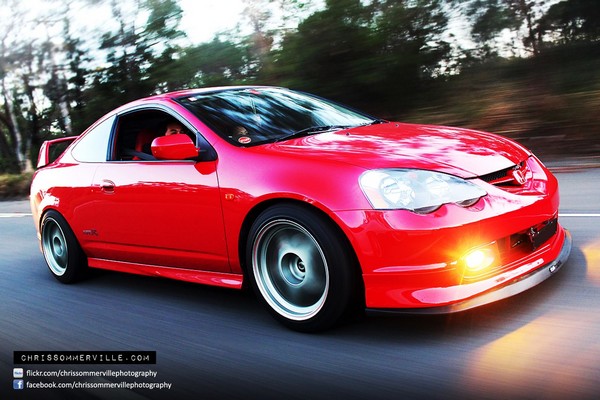 Milano Red DC5 AUDM ITR Driving