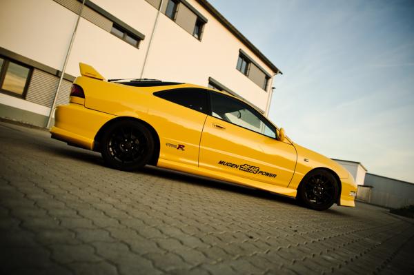 SY Swiss EDM Honda Integra Type-R black wheels