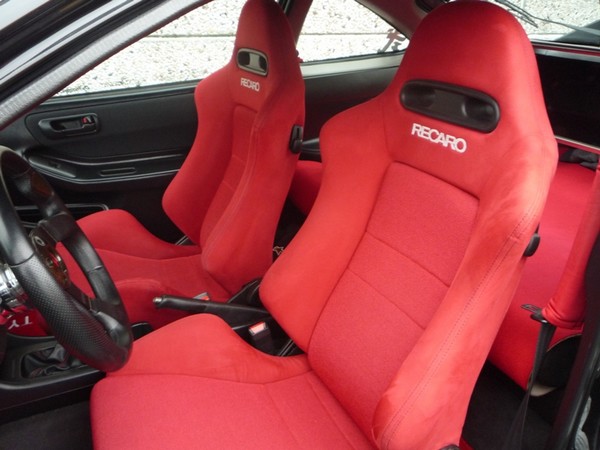 EDM Integra Type R with red Recaro seats