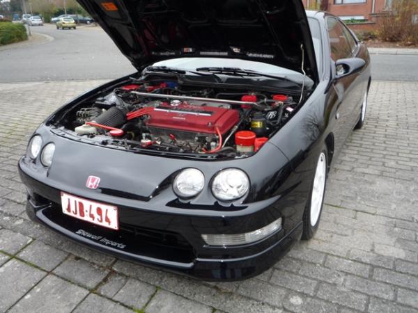 2000 EDM ITR with hood popped