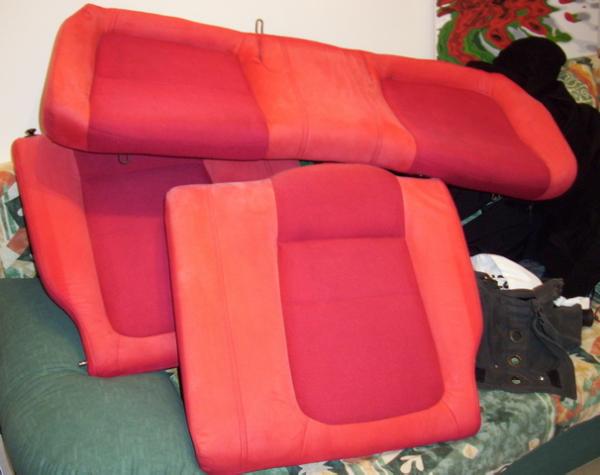 2001 Canadian Integra Type-R Red back seats