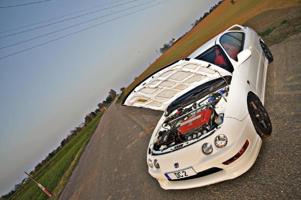 EDM Integra TypeR with hood popped