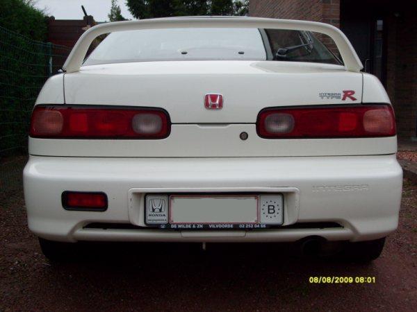 1998 EDM Integra Type-R championship white back end