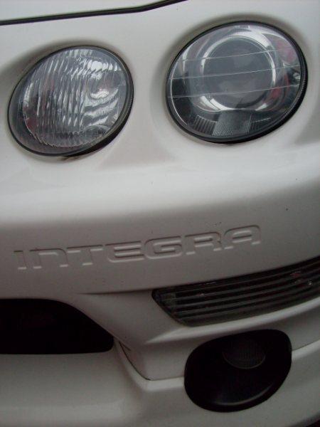 championship white 1998 EDM Integra Type-R front lights