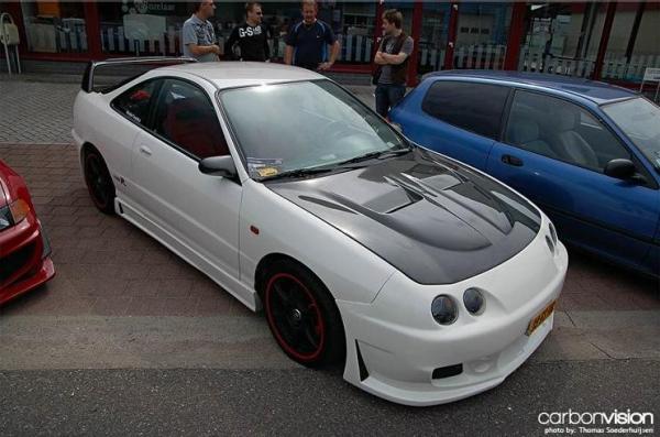 Championship white 1998 EDM Integra Type-R with bodykit