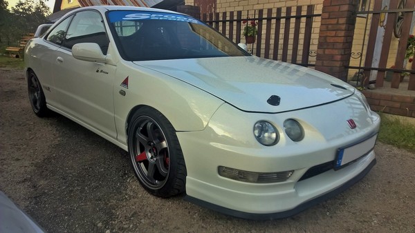 1998 EDM Integra Type-R Championship White in Lithuania