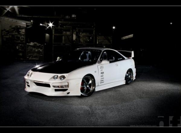 EDM ITR Championship white show car