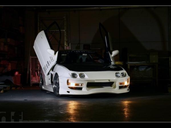 European Honda Integra TypeR with lambo doors