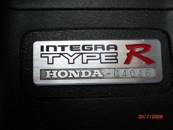 EDM Integra Type R badge number