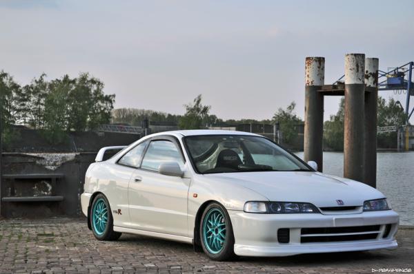 1996 JDM Integra Type-R teal wheels
