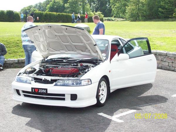 97 JDM Integra Type R hood popped doors open