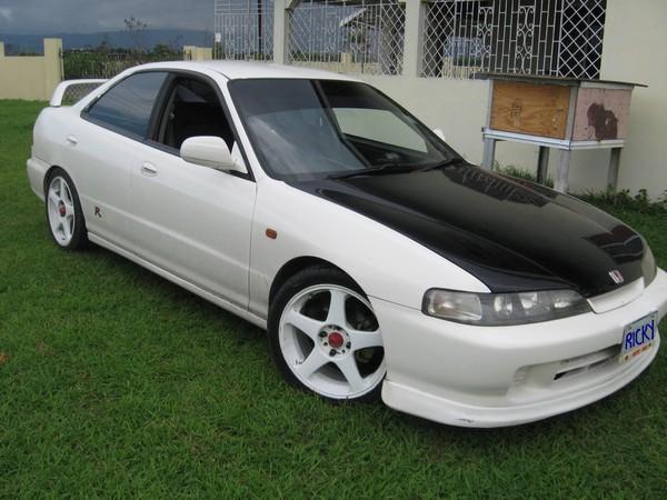 Championship White DB8 Integra Type-R 96-Spec modified