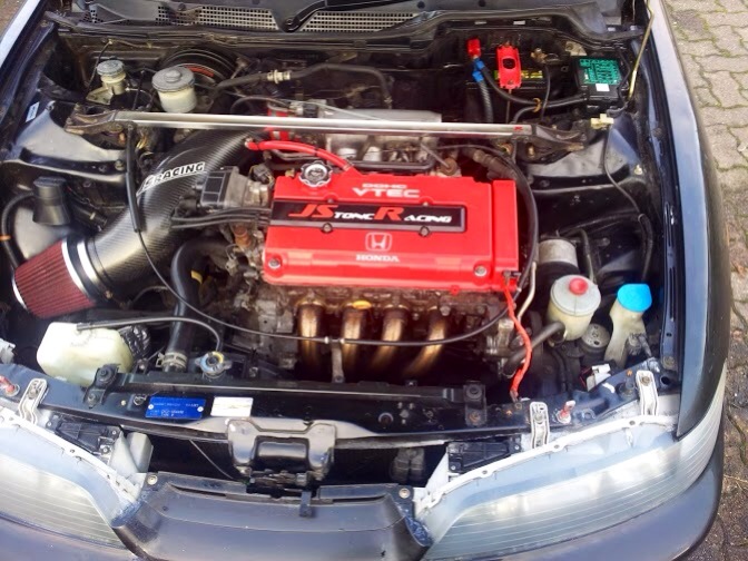 97 JDM Honda Integra Type R modded engine bay J's intake