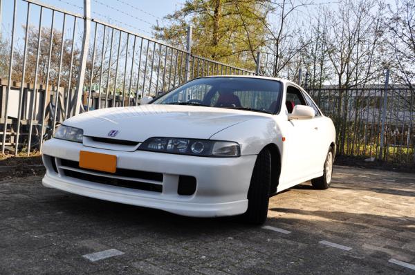 JDM 98-SpecR in championship white