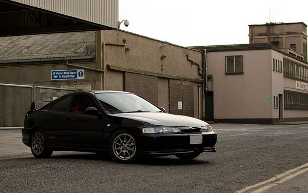 Black '99 JDM Honda Integra Type-R
