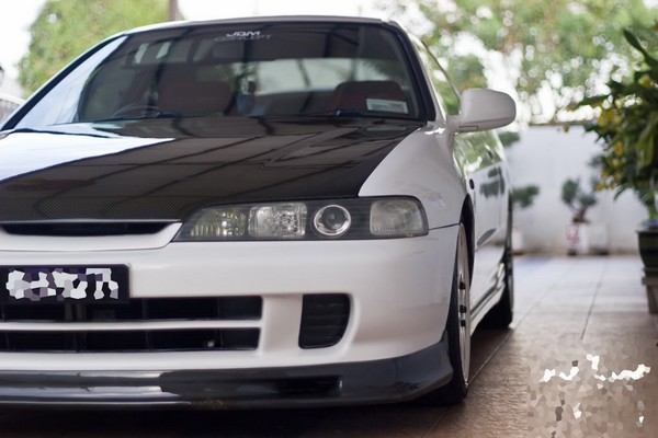 2000 JDM Honda Integra Type-Rx championship white front end