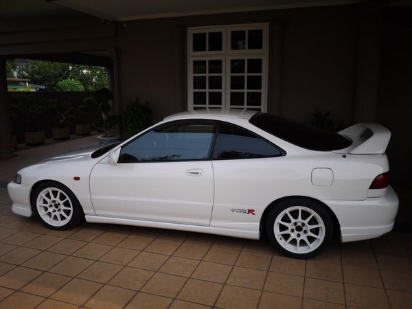 JDM 2000 SpecR Integra Type-Rx championship white ITR