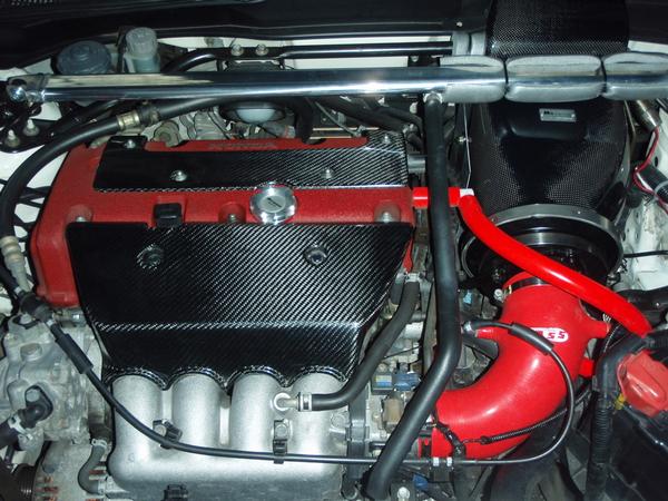 2001 Integra Type R K20A engine with carbon fiber