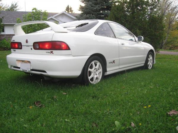 Canadian '01 Championship White ITR Back End