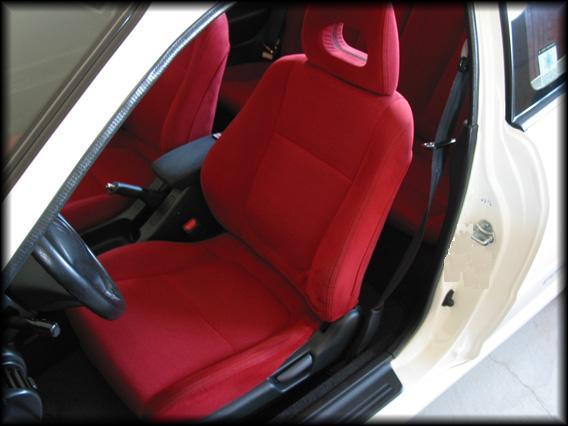Canadian '01 red front seats