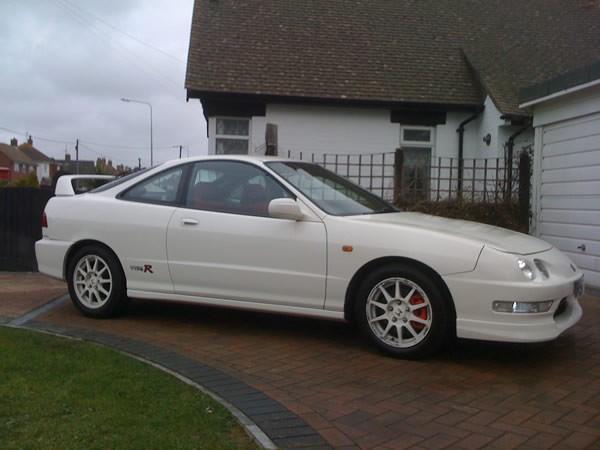 UKDM Championship White Integra Type-R full body