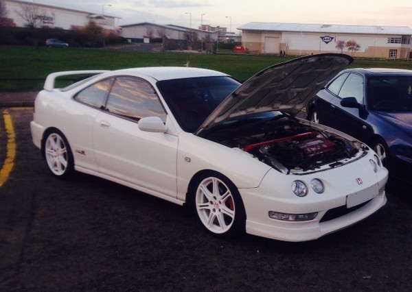 UKDM Championship White Integra Type-R hood popped