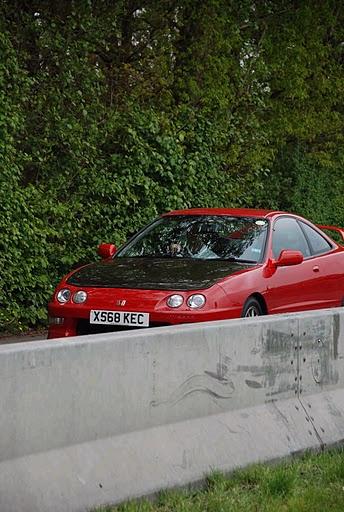 Milano Red Integra Type-R in return lane