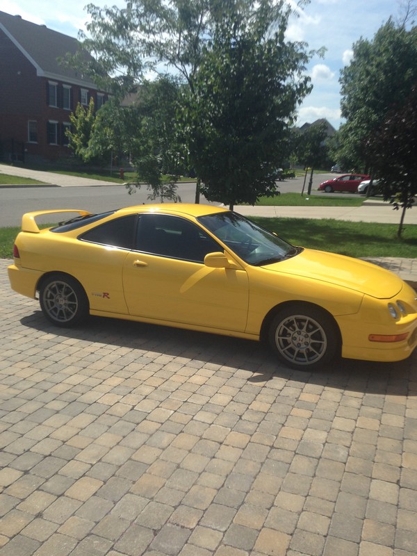 2000 Phoenix Yellow Canadian Integra Type-R Gunmetal rims