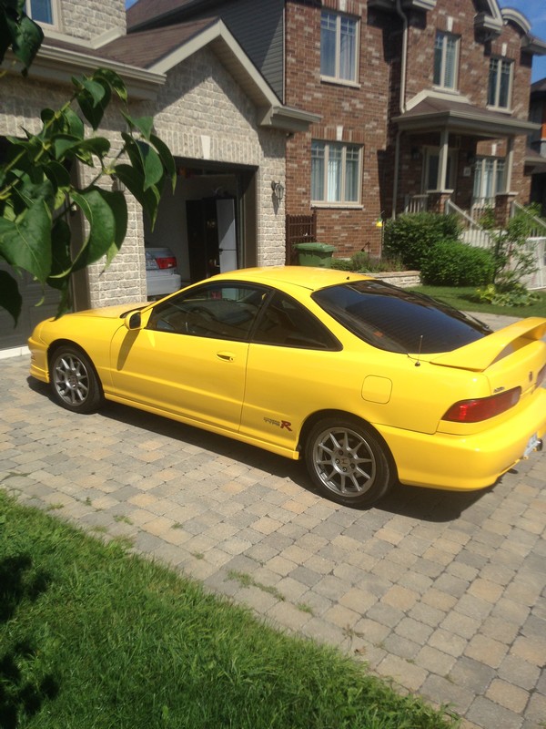 2000 Phoenix Yellow Canadian Integra Type-R OEM exterior