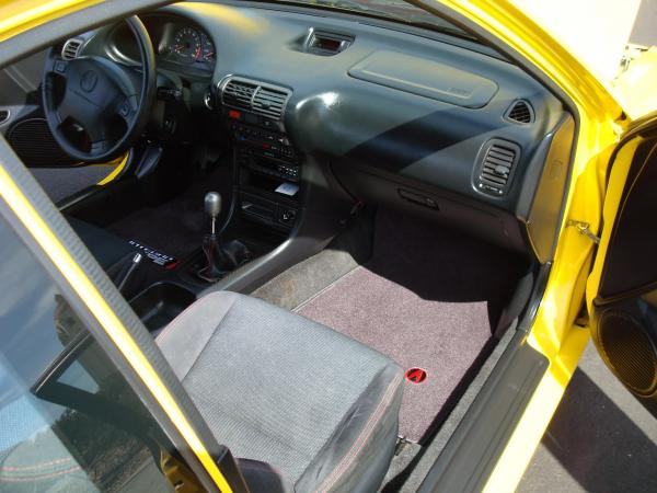 Phoenix Yellow 2000 Acura Integra Type-r interior