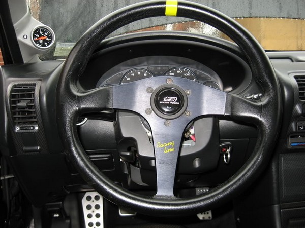 2000 Acura ITR with MOMO steering wheel