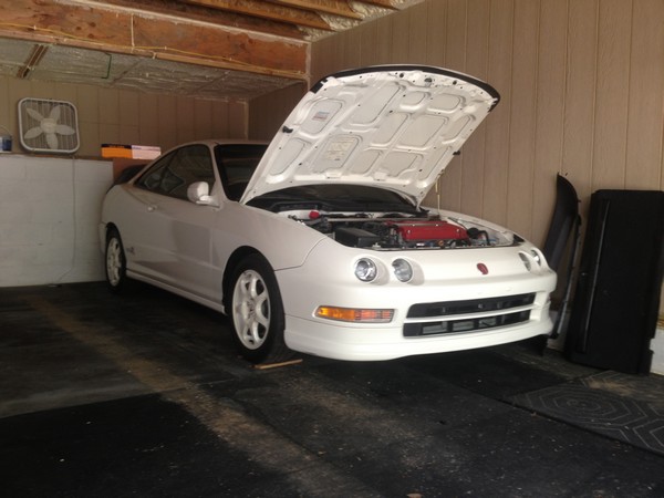 CW 1997 Acura Integra Type-R hood popped open in garage