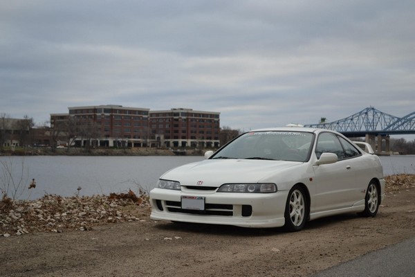 Championship White 1997 Acura Integra Type-R