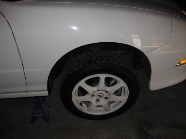 Championship white Integra Type-r fender