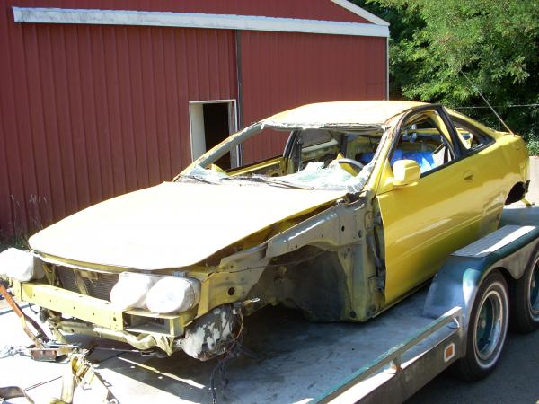 2000 Phoenix Yellow ITR totaled