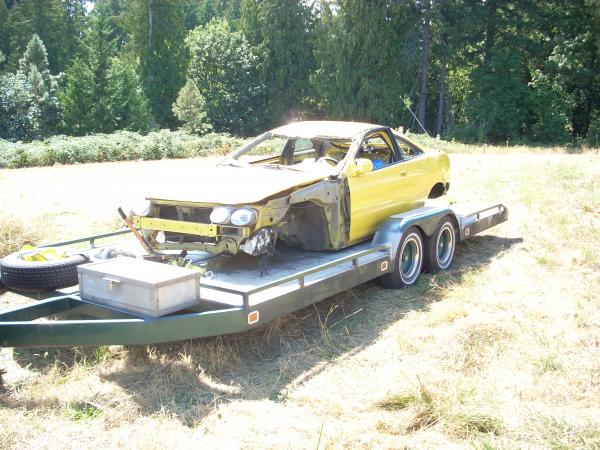 damaged 2000 Phoenix Yellow ITR