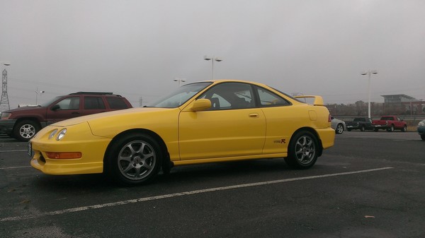 2001 Integra Type R Phoenix Yellow gloomy day