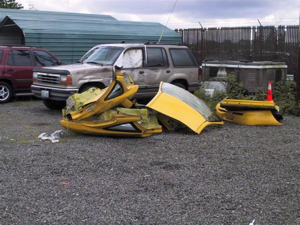 2001 Integra Type R yellow theft cut up