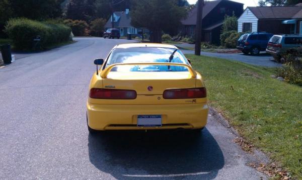 Phoenix Yellow 2001 Acura ITR back end