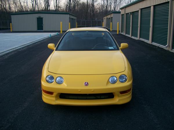 Phoenix Yellow 2001 Acura ITR front end