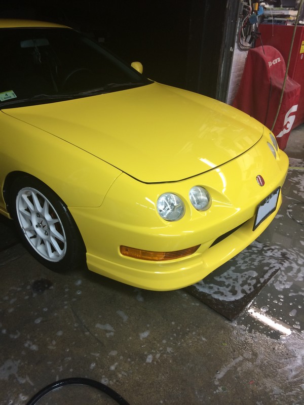 2001 USDM Phoenix Yellow Integra Type-R car wash