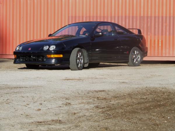 01' ITR in front of a storage container