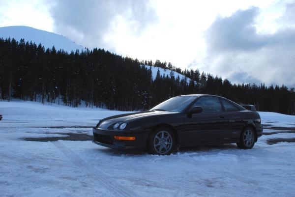 Nighthawk black pearl Integra type-r in the snow