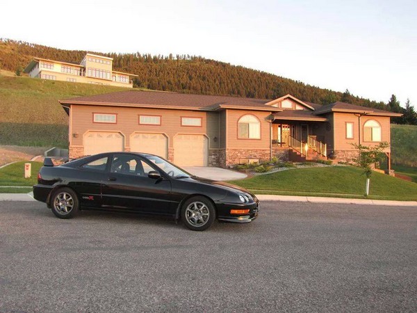 2001 Integra Type R at a nice house