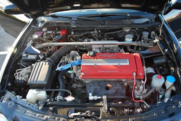 2001 USDM ITR engine bay