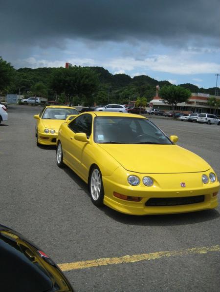 Phoenix Yellow Integra Type-R's in Puerto Rico