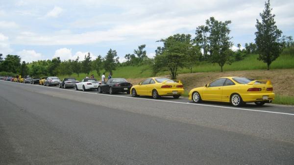 Phoenix Yellow Integra Type-R's at s2000 meet
