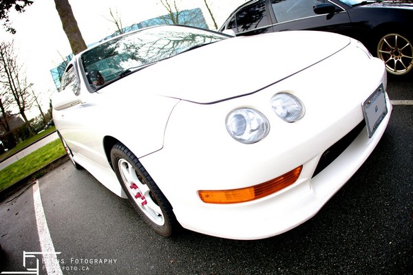 2001 Championship White Acura ITR Nose shot