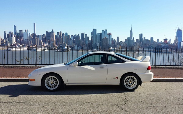 1998 CW Acura Integra Type-R New York City View